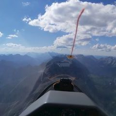 Flugwegposition um 14:28:04: Aufgenommen in der Nähe von Gemeinde Vomp, Österreich in 2800 Meter